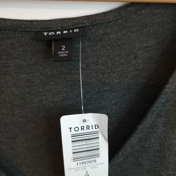 Torrid Jersey Fluted Dress Charcoal Gray NWT - Picture 9 of 10